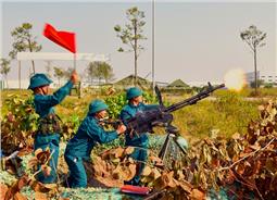 Phát huy truyền thống, xây dựng LLVT thị xã Thuận Thành vững mạnh